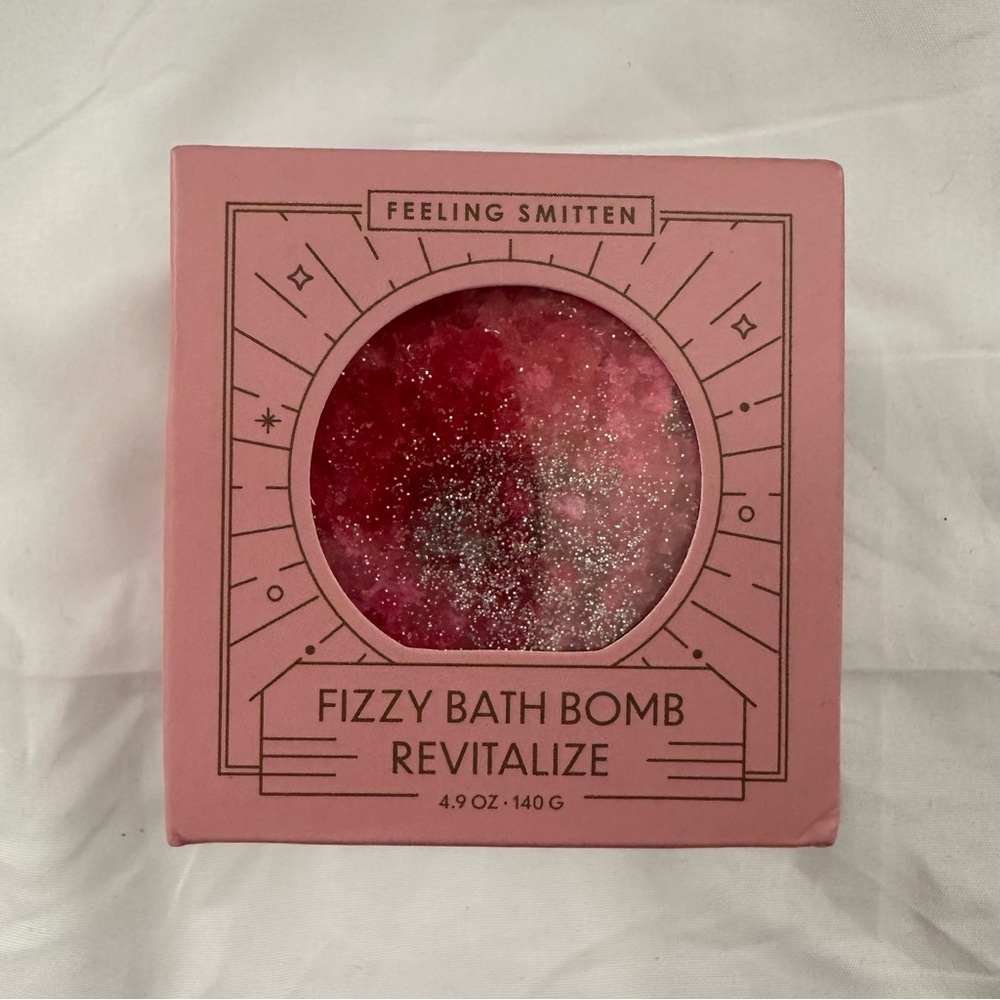 Feeling Smitten Fizzy Bath Bomb Revitalize 4.9 oz New Sealed